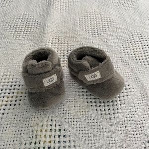 Ugg Baby Crib Shoes Booties NB 0/1 New